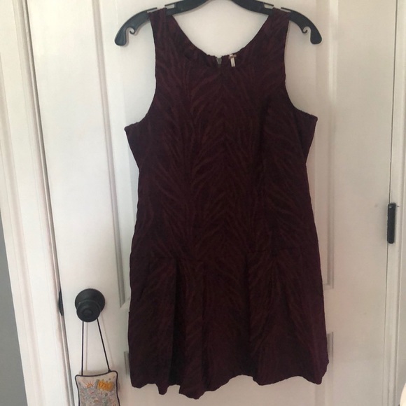 Free People Dresses & Skirts - Burgundy free people shift dress